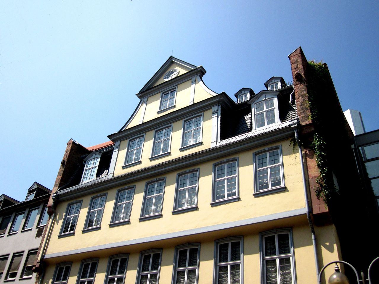Goethe's House: The Birth of a Genius