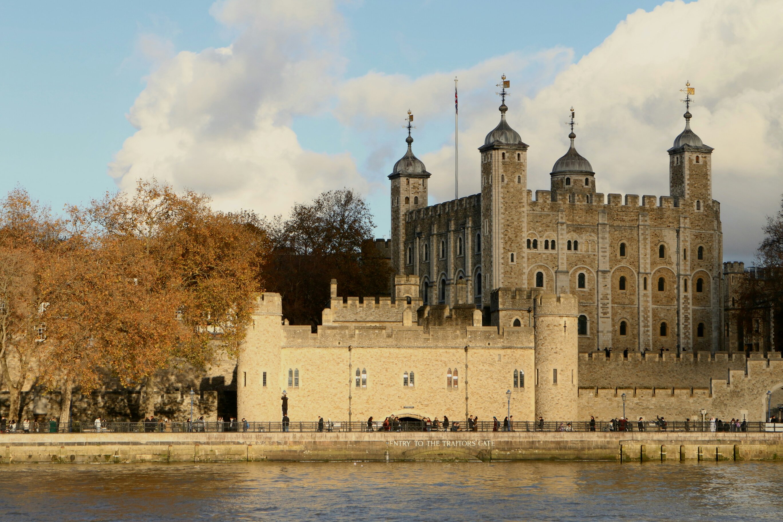 Tower of London: La Cámara del Tesoro y la Prisión de la Corona